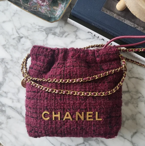 Chanel Mini 22 - Picture 15 of 16